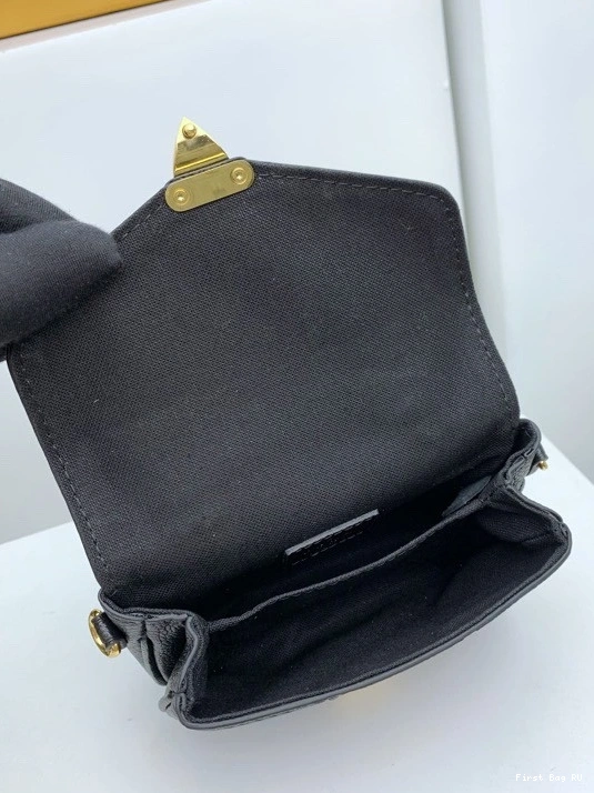 First bags ru Vuitton Louis METIS MICRO 0816